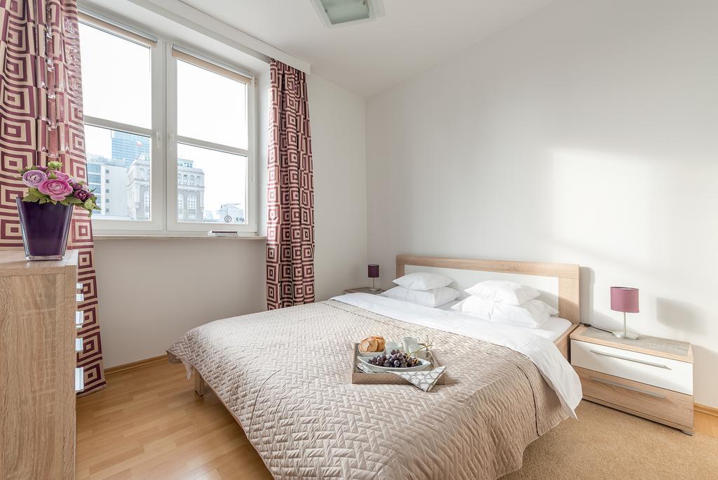 P&O City Center Apartments Varšava Pokoj fotografie